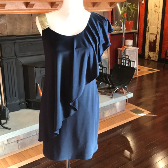 Betsy & Adam Dresses & Skirts - Sexy Betsy Adams evening mini dress gold strap